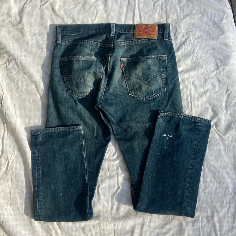 vintage distressed levi’s